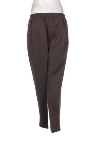 Дамски панталон New Fashion, Размер S, Цвят Кафяв, Цена 5,98 лв.