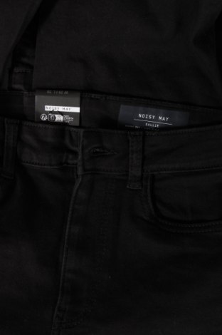 Дамски панталон Noisy May, Размер L, Цвят Черен, Цена 29,44 лв.