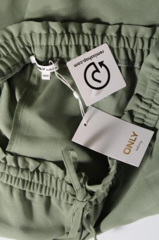 Дамски панталон ONLY, Размер M, Цвят Зелен, Цена 22,68 лв.