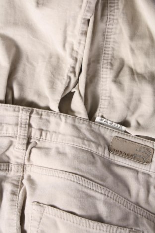 Γυναικείο παντελόνι Rosner, Μέγεθος M, Χρώμα Εκρού, Τιμή 4,55 €