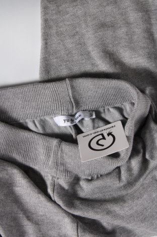 Pantaloni de femei Yu & Me, Mărime M, Culoare Gri, Preț 20,99 Lei