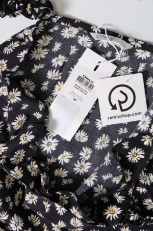 Γυναικείο αμάνικο μπλουζάκι ONLY, Μέγεθος XS, Χρώμα Πολύχρωμο, Τιμή 7,80 €