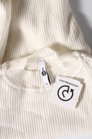 Дамски пуловер, Размер XL, Цвят Бял, Цена 8,70 лв.