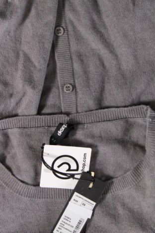 Дамски пуловер Eksept, Размер XS, Цвят Сив, Цена 35,67 лв.