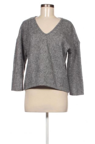 Γυναικείο πουλόβερ Vero Moda, Μέγεθος S, Χρώμα Γκρί, Τιμή 4,21 €