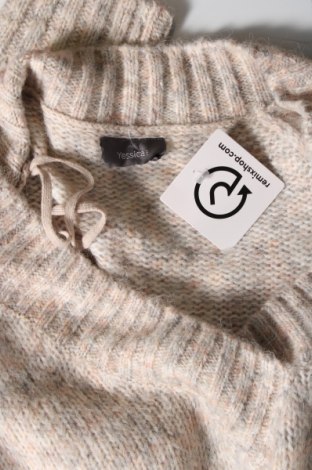 Дамски пуловер Yessica, Размер M, Цвят Многоцветен, Цена 8,12 лв.