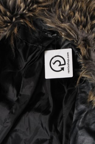 Дамско кожено яке, Размер M, Цвят Черен, Цена 26,46 лв.