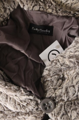 Γυναικείο παλτό Betty Barclay, Μέγεθος M, Χρώμα  Μπέζ, Τιμή 45,16 €