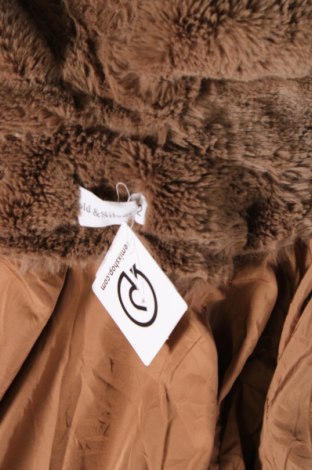 Дамско палто Gold & Silver, Размер M, Цвят Кафяв, Цена 20,25 лв.