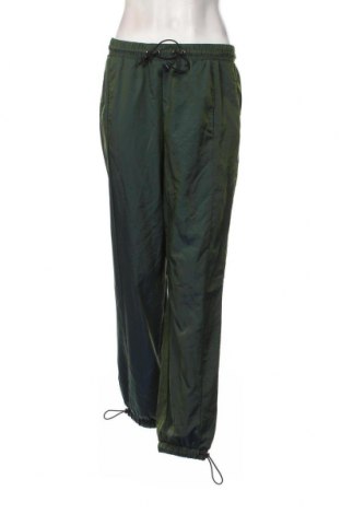 Damen Sporthose Cropp, Größe M, Farbe Grün, Preis € 6,26