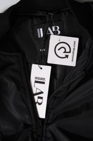 Γυναικείο μπουφάν Answear, Μέγεθος L, Χρώμα Μαύρο, Τιμή 23,02 €
