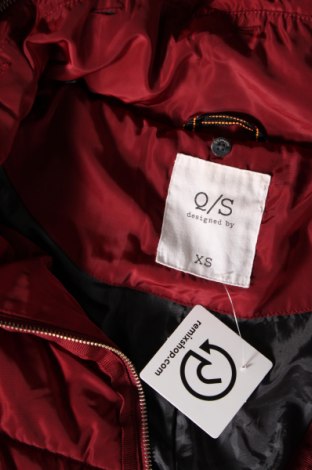 Γυναικείο μπουφάν Q/S by S.Oliver, Μέγεθος XS, Χρώμα Κόκκινο, Τιμή 45,69 €