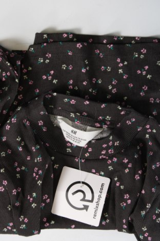 Детска блуза H&M, Размер 10-11y/ 146-152 см, Цвят Сив, Цена 8,58 лв.