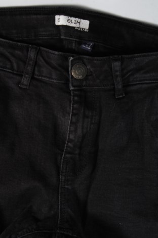 Dziecięce jeansy Kiabi, Rozmiar 15-18y/ 170-176 cm, Kolor Czarny, Cena 21,33 zł