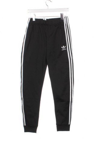 Детско спортно долнище Adidas Originals, Размер 13-14y/ 164-168 см, Цвят Черен, Цена 58,74 лв.