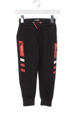 Pantaloni de trening, pentru copii Lee Cooper, Mărime 5-6y/ 116-122 cm, Culoare Negru, Preț 86,95 Lei