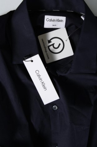 Мъжка риза Calvin Klein, Размер L, Цвят Син, Цена 98,40 лв.