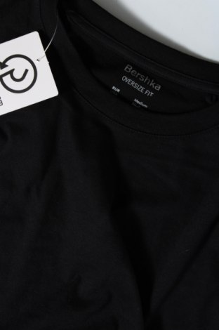Pánské tričko  Bershka, Velikost M, Barva Černá, Cena  304,00 Kč
