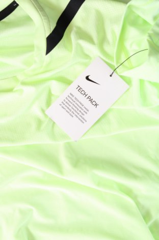 Мъжка тениска Nike, Размер S, Цвят Зелен, Цена 66,00 лв.