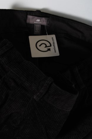 Pantaloni raiați de bărbați H&M, Mărime M, Culoare Negru, Preț 20,03 Lei