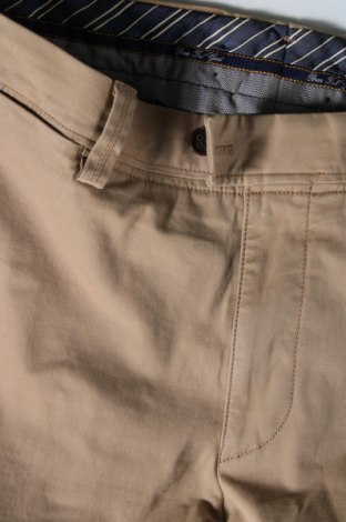 Męskie spodnie Brax, Rozmiar L, Kolor Biały, Cena 140,74 zł