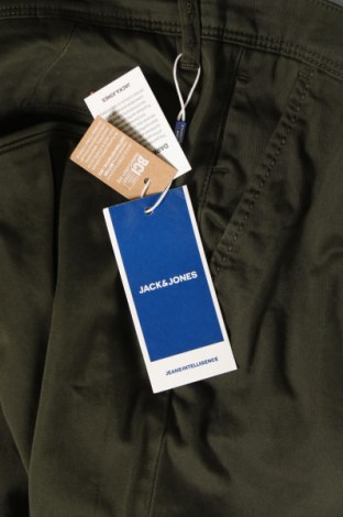 Ανδρικό παντελόνι Jack & Jones, Μέγεθος S, Χρώμα Πράσινο, Τιμή 6,34 €