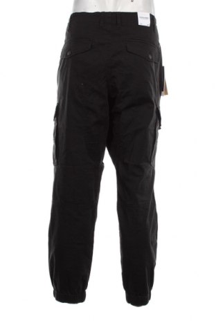 Pantaloni de bărbați Jack & Jones, Mărime XXL, Culoare Negru, Preț 269,74 Lei