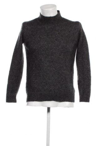 Мъжки пуловер Samsoe & Samsoe, Размер XS, Цвят Сив, Цена 14,52 лв.