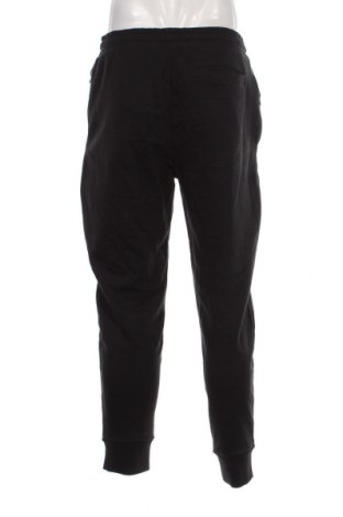 Pantaloni trening de bărbați Lyle & Scott, Mărime L, Culoare Negru, Preț 286,18 Lei