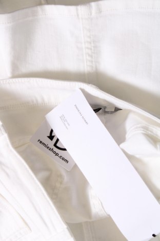 Пола Armani Exchange, Размер L, Цвят Бял, Цена 136,00 лв.