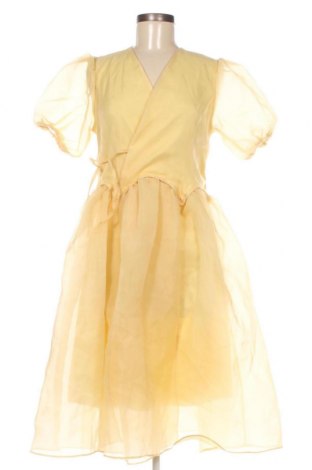 Šaty , Velikost L, Barva Žlutá, Cena  147,00 Kč