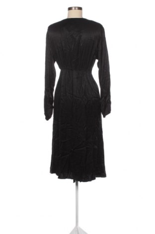 Φόρεμα Answear, Μέγεθος S, Χρώμα Μαύρο, Τιμή 12,57 €