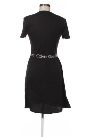 Рокля Calvin Klein, Размер M, Цвят Черен, Цена 246,00 лв.