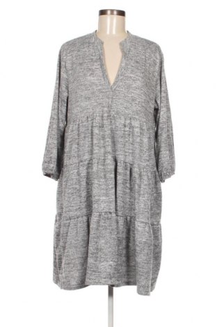 Kleid Creme Fraiche, Größe M, Farbe Grau, Preis € 4,02