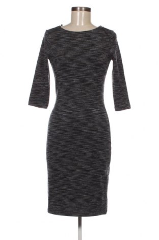 Kleid Edc By Esprit, Größe XS, Farbe Grau, Preis 3,08 €