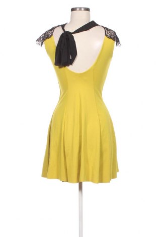 Φόρεμα Gossip, Μέγεθος M, Χρώμα Κίτρινο, Τιμή 8,46 €