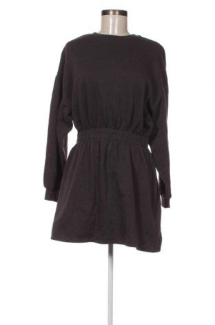 Kleid H&M Divided, Größe M, Farbe Grau, Preis € 3,83