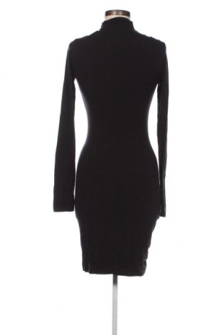 Kleid LEZU, Größe M, Farbe Schwarz, Preis 27,97 €