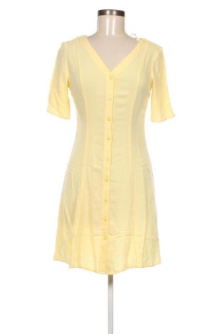 Kleid Monki, Größe XXS, Farbe Gelb, Preis 8,08 €
