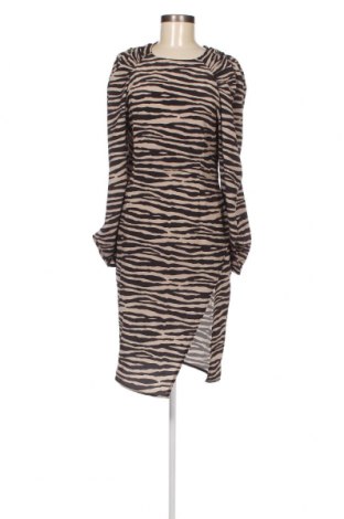 Kleid NA-KD, Größe S, Farbe Mehrfarbig, Preis 10,46 €