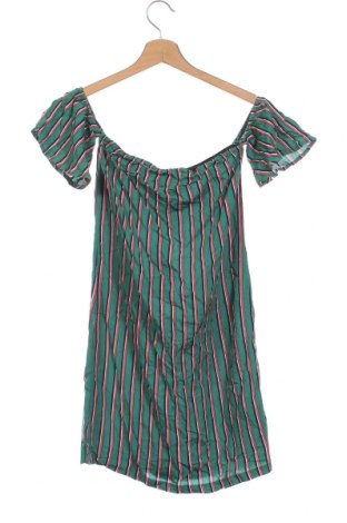 Kleid Pretty Little Thing, Größe XS, Farbe Mehrfarbig, Preis 8,36 €