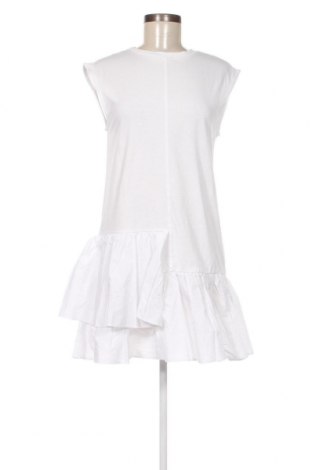 Kleid Sisley, Größe M, Farbe Weiß, Preis 90,21 €