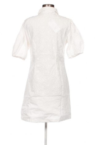 Kleid Sisters Point, Größe L, Farbe Weiß, Preis € 23,66