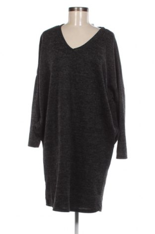 Kleid Tippy, Größe M, Farbe Grau, Preis 4,04 €