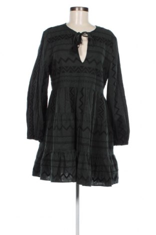 Kleid Zara, Größe L, Farbe Grün, Preis 20,05 €