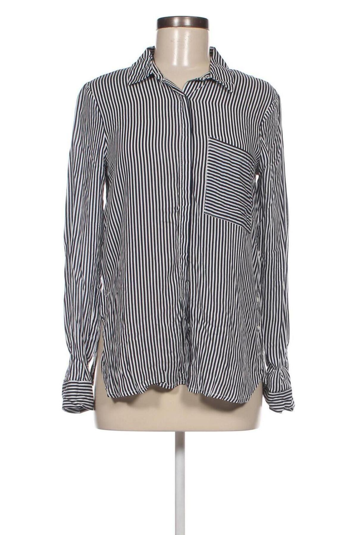 Γυναικείο πουκάμισο Pull&Bear, Μέγεθος M, Χρώμα Πολύχρωμο, Τιμή 2,32 €