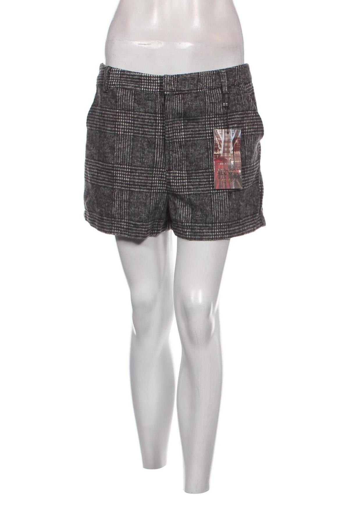 Дамски къс панталон Alcott, Размер M, Цвят Многоцветен, Цена 6,20 лв.