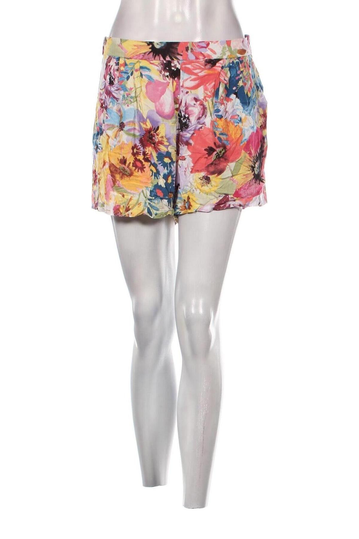 Дамски къс панталон H&M, Размер M, Цвят Многоцветен, Цена 7,72 лв.
