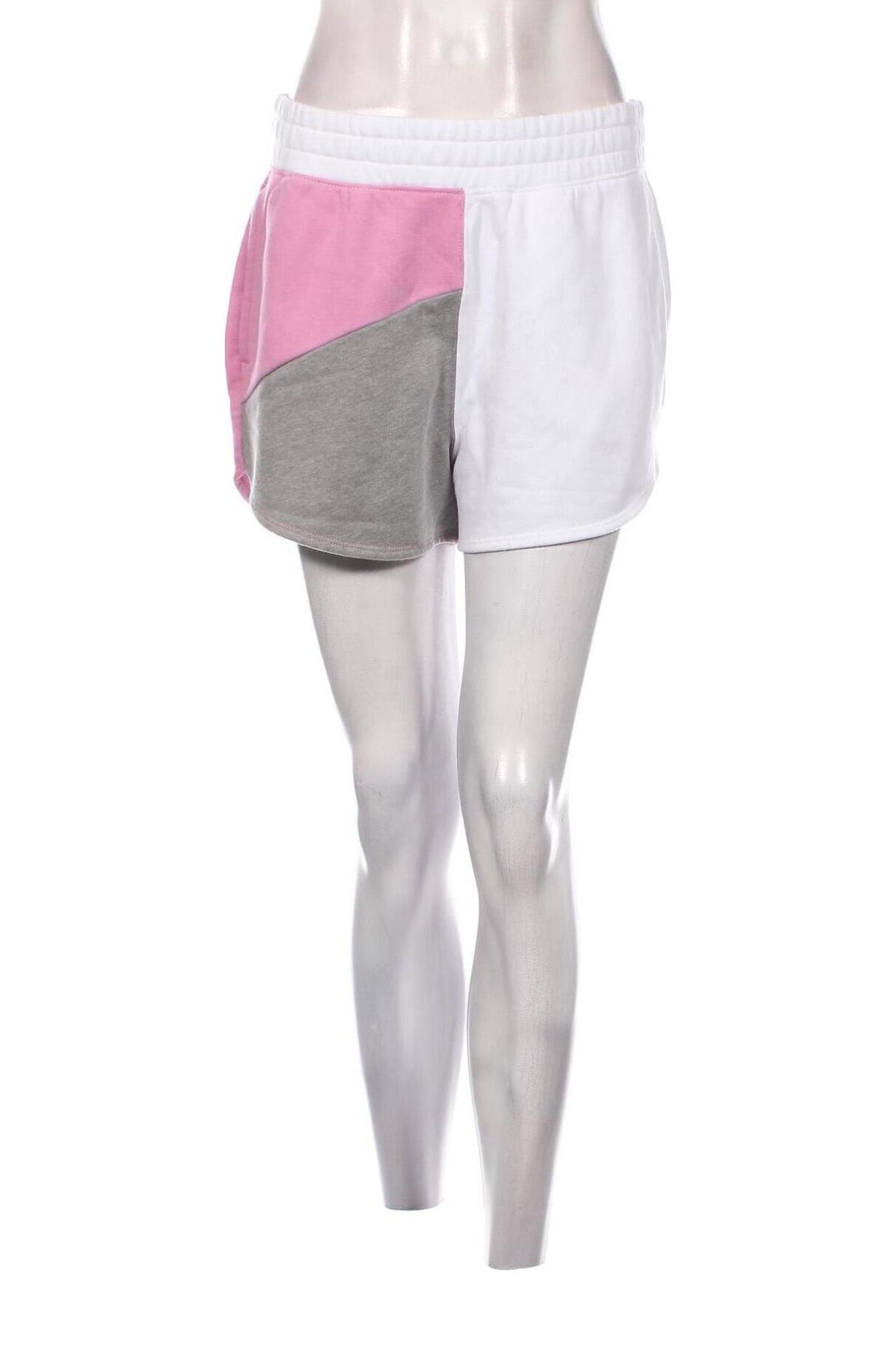 Дамски къс панталон Hollister, Размер M, Цвят Многоцветен, Цена 72,00 лв.