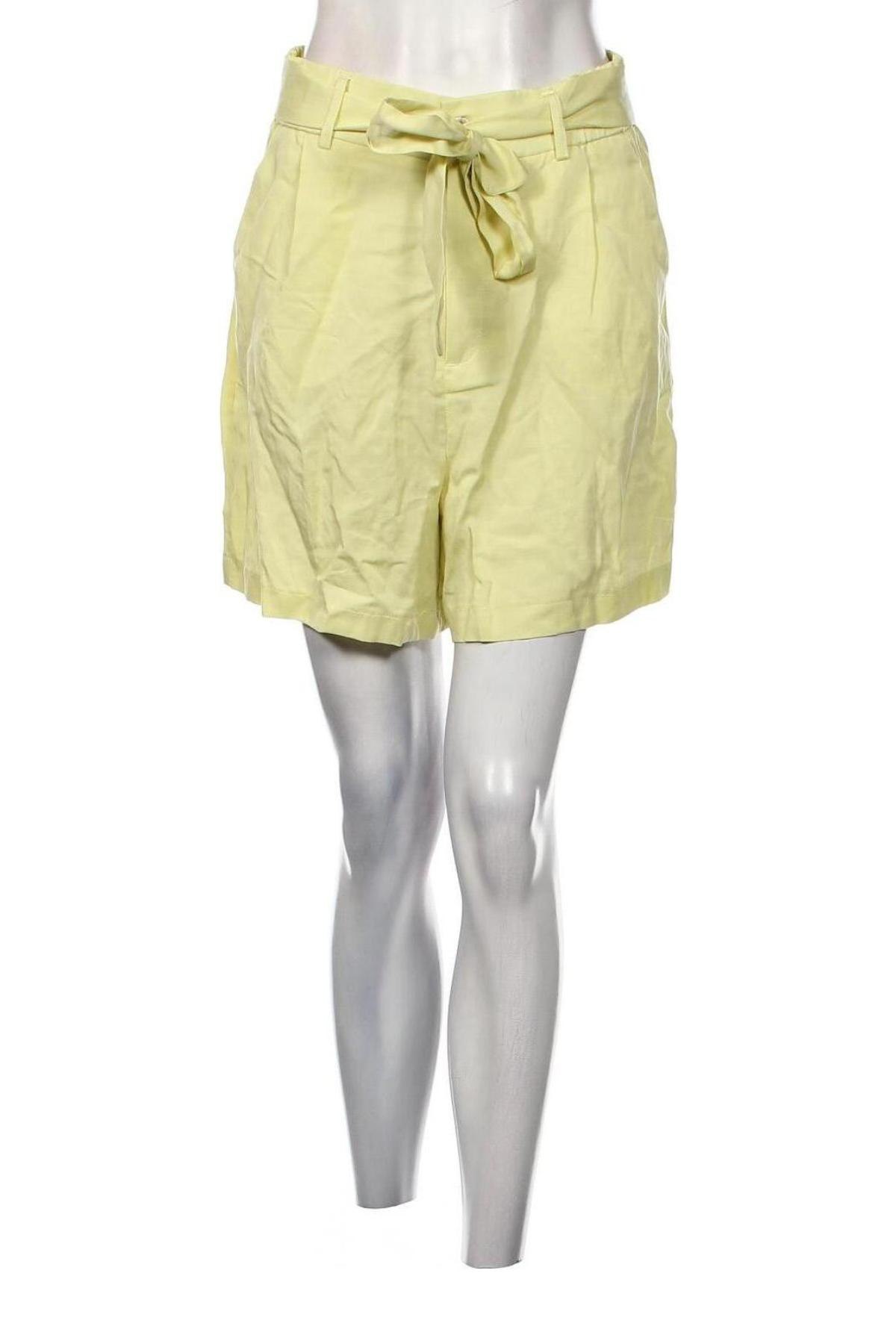Pantaloni scurți de femei Orsay, Mărime M, Culoare Galben, Preț 101,97 Lei